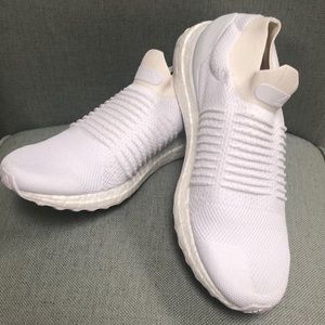 Adidas  ULTRABOOST LACELESS SHOES